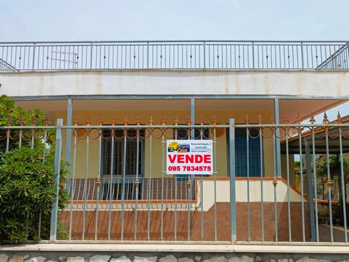 Casa quadrilocale in vendita in Via Venere, Agnone, Augusta