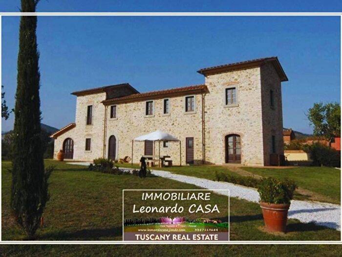Casa con 6 locali in vendita in Centro, Monsummano Terme