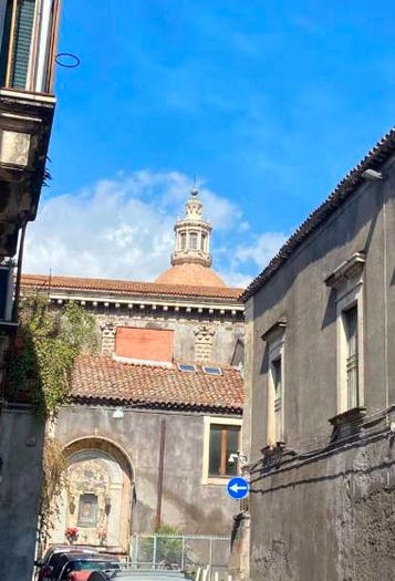 Appartamento bilocale in vendita in Via Teatro Greco, Centro Storico, Catania