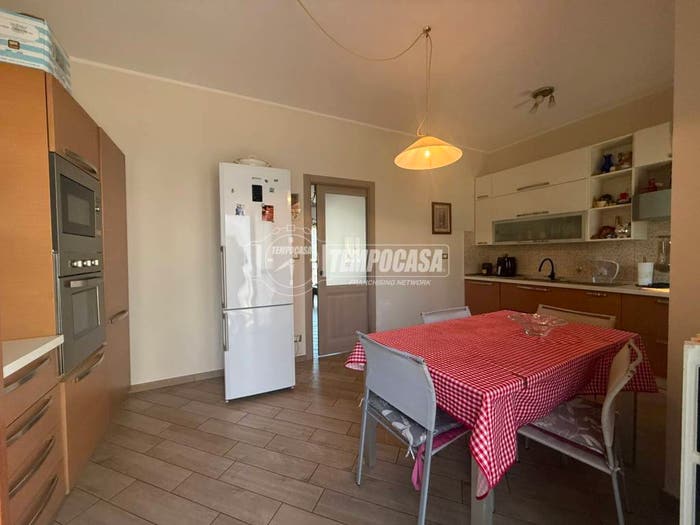 Appartamento quadrilocale in vendita in Via Augusto Monti, Corso Alessandria, Asti