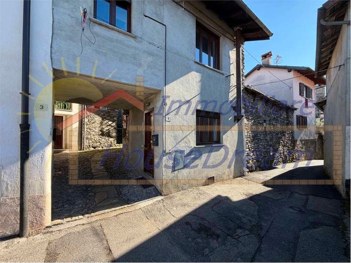 Appartamento bilocale in vendita in via Regina Margherita, Centro, Gignese