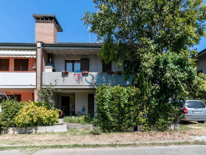 Casa quadrilocale in vendita in VIA GIORGIO AMENDOLA, Castiglione Villa Inferno Montaletto, Cervia