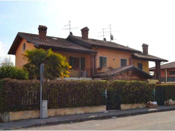 Casa in vendita in Via Aprile, Albaré Stazione, Costermano sul Garda