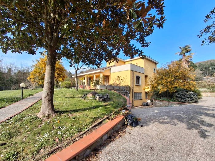 Casa con 6 locali in vendita in Località Bagnoro, Santa Firmina, Arezzo
