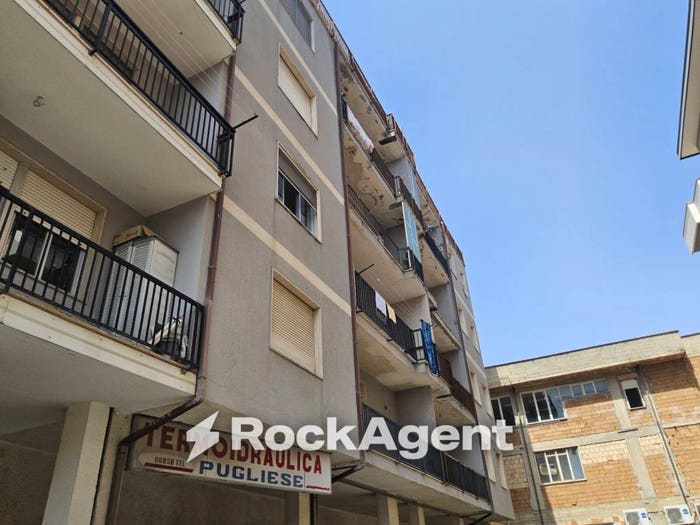 Appartamento trilocale in vendita in Via XXIV Maggio D, Centro, Bovalino