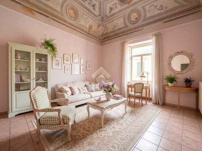 Casa con 6 locali in vendita in Casa Indipendente Vico Barone, Centro, Lucera