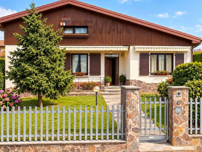 Casa con 5 locali in vendita in DE GASPERI, Lonate Ceppino