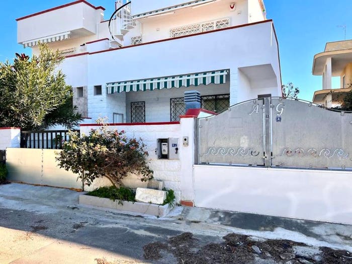Appartamento trilocale in vendita in Via Dei Pittospori, San Pietro in Bevagna, Manduria