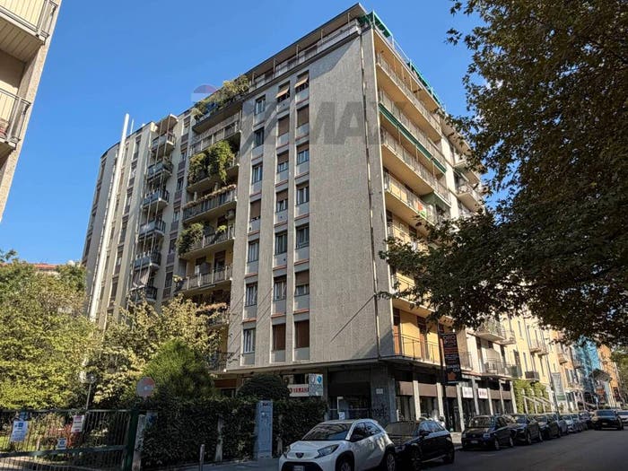 Appartamento bilocale in affitto in Cenisio, Milano