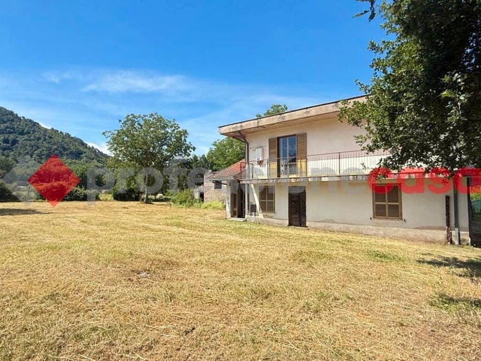 Appartamento quadrilocale in vendita in Via Campo le Fraschette scn, Centro, Alatri