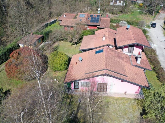Casa quadrilocale in vendita in Via Monviso, Oleggio Castello