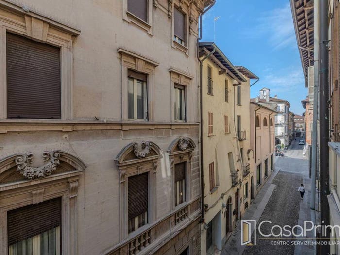 Appartamento bilocale in vendita in Via della Zecca, Centro Storico, Pavia