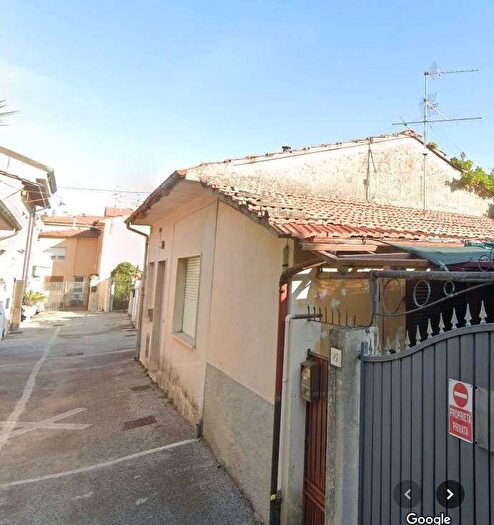 Appartamento trilocale in vendita in Via Giovanni Pascoli, Marco Polo Don Bosco, Viareggio