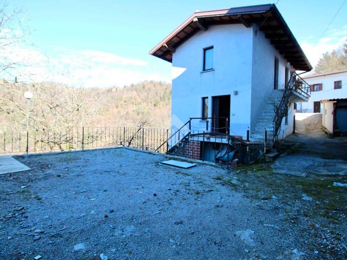 Appartamento trilocale in vendita in VIA lombai, Grimacco