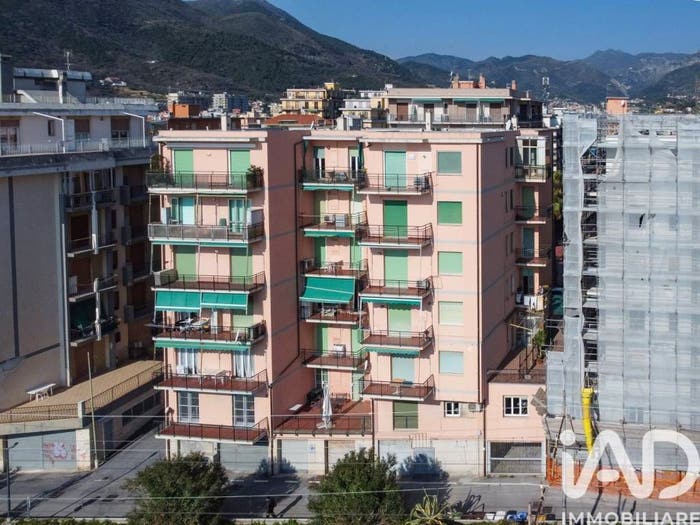 Appartamento trilocale in vendita in Corso EUROPA, Borghetto Santo Spirito