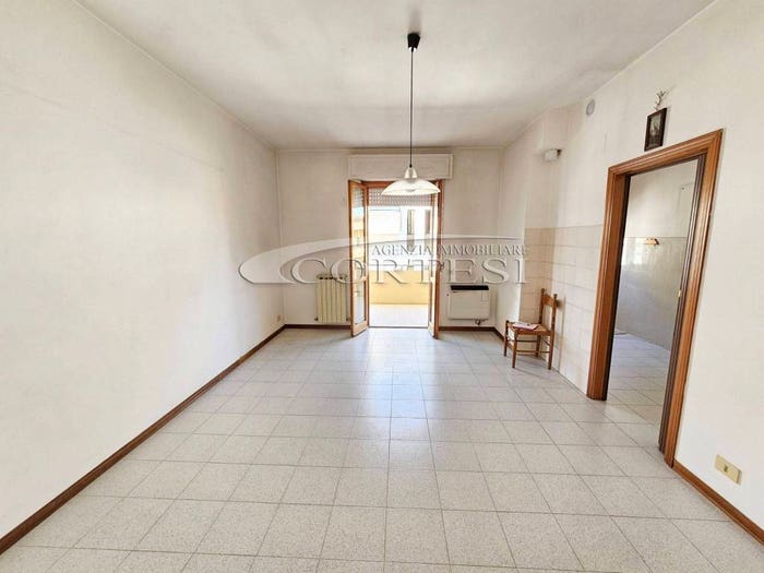 Appartamento quadrilocale in vendita in Via Amerigo Vespucci, Centro, Umbertide
