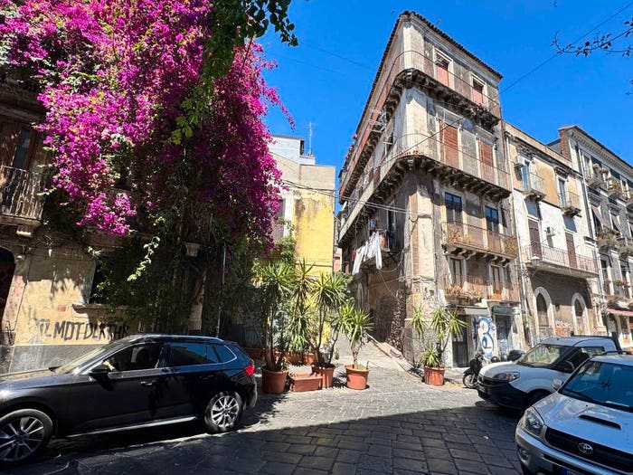 Appartamento quadrilocale in vendita in Vicolo Castro, Centro Storico, Catania