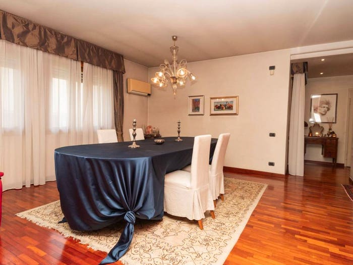 Appartamento con 6 locali in vendita in Via Terragliol, Frescada, Preganziol