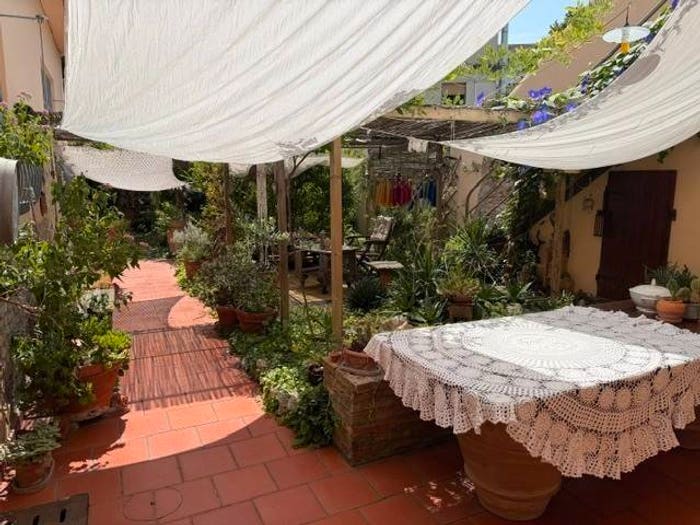 Casa con 6 locali in vendita in Via Provinciale Pisana, Sorgenti, Livorno