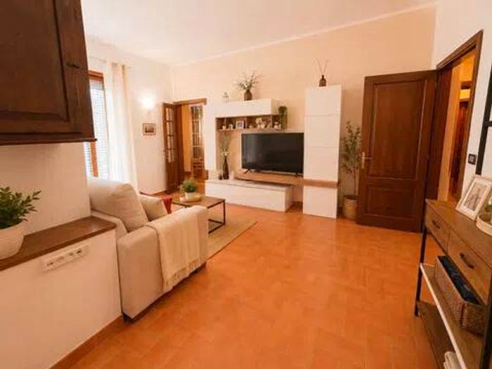 Appartamento con 6 locali in vendita in Vescova SNC, Vescovado, Murlo