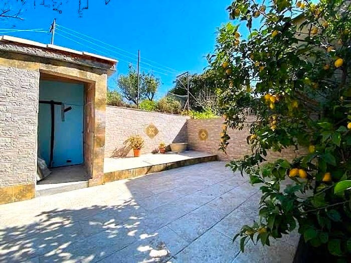 Casa con 5 locali in vendita in Via Mario Pagano, Marcellinara