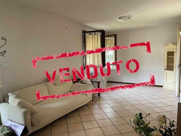 Casa quadrilocale in vendita in Via Rosa Luxemburg, Pedagna Monte Catone, Imola