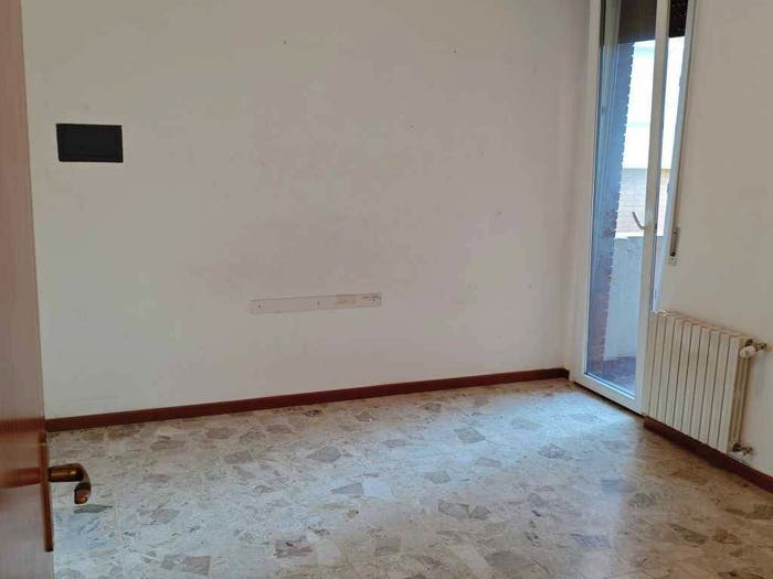 Appartamento con 5 locali in vendita in Via Marsiglia, Celletta Santa Veneranda, Pesaro