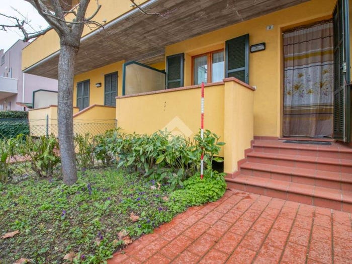 Appartamento trilocale in vendita in Via Cesena, Lido di Savio Lido di Classe, Ravenna