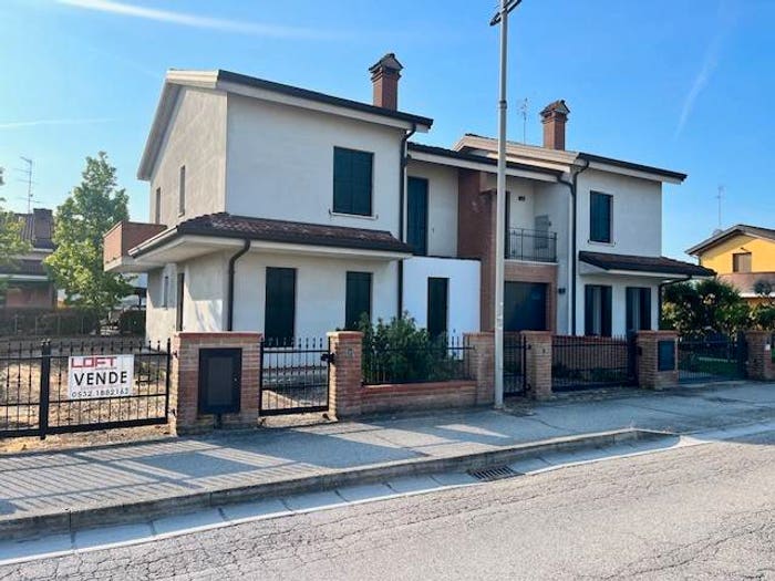 Appartamento trilocale in vendita in Centro, Canaro