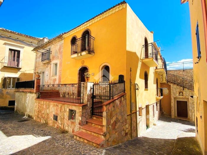 Appartamento monolocale in vendita in Via S Rocco, Centro, Fiumefreddo Bruzio
