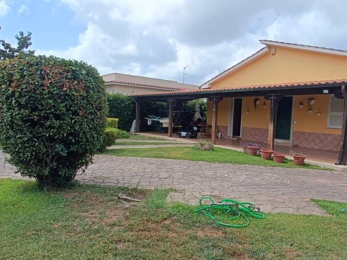 Casa quadrilocale in vendita in Falasche Armellino, Anzio