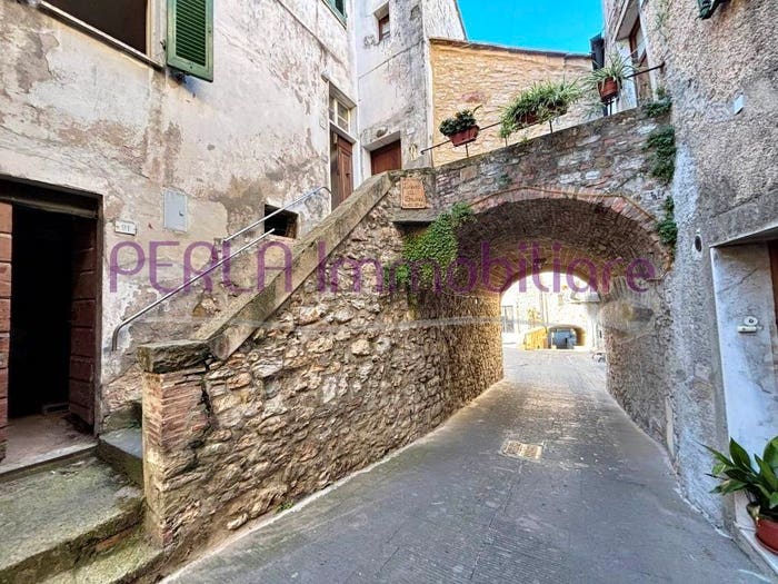 Appartamento con 5 locali in vendita in Sasso Pisano, Castelnuovo di Val di Cecina