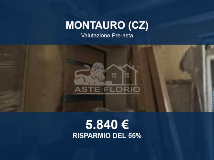 Appartamento trilocale in vendita in Via Conte snc, Centro, Montauro