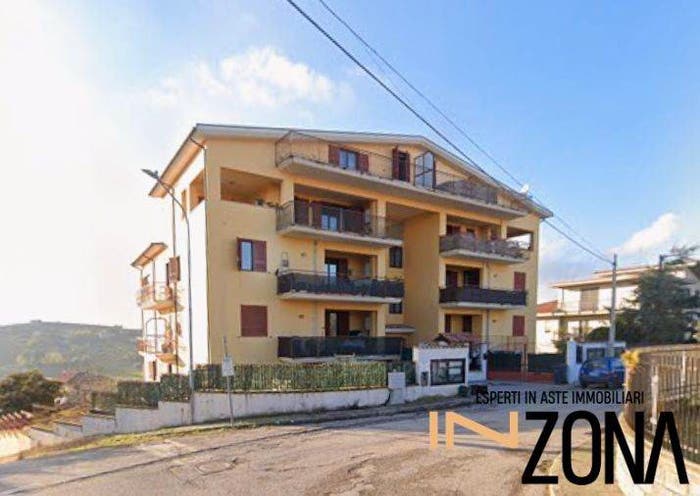 Appartamento trilocale in vendita in Via Pietro Nenni, Centro, Mosciano Sant'Angelo