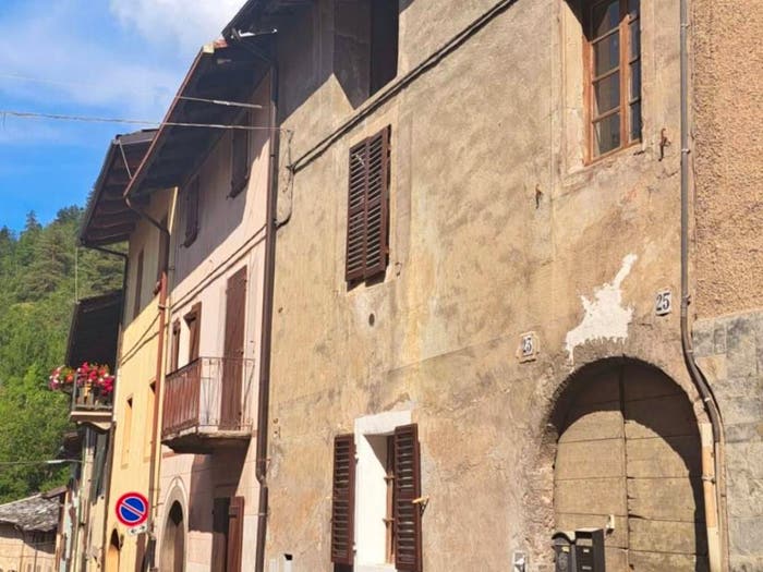 Appartamento bilocale in vendita in Via Des Ambrois, Centro, Oulx
