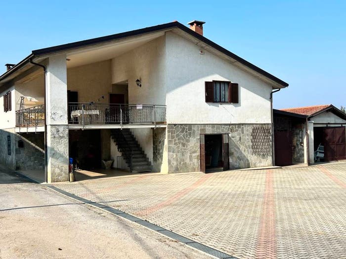 Casa con 6 locali in vendita in Frazione Abrau, Abrau, Chiusa di Pesio