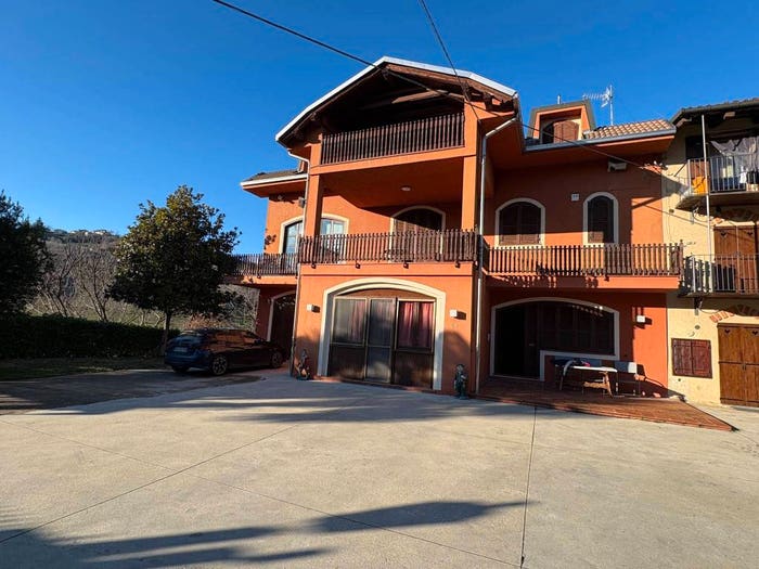 Appartamento quadrilocale in vendita in Frazione San Matteo Cima, Cisterna d'Asti