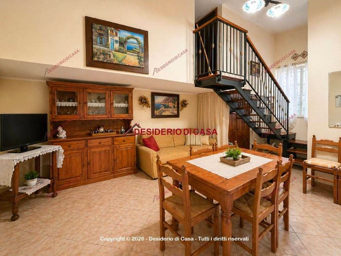 Appartamento con 6 locali in vendita in Via Enna, Centro, GiardiniNaxos