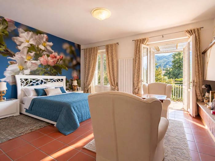 Casa con 6 locali in vendita in Ponte a Moriano, Lucca