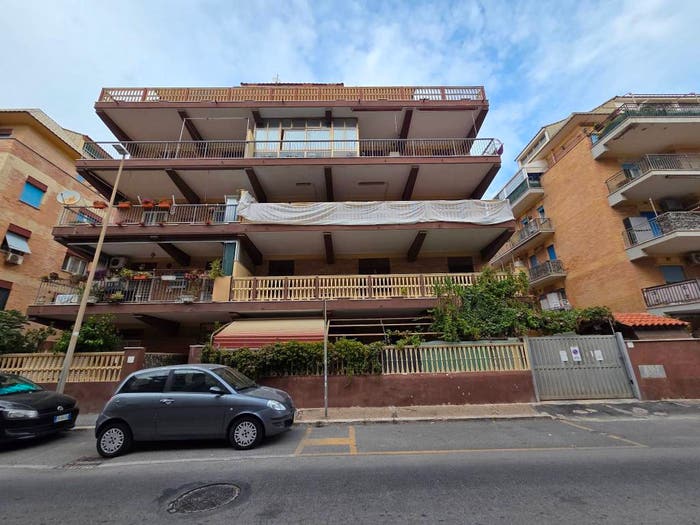 Appartamento trilocale in vendita in Via Umberto Grosso, Ostia Ponente, Roma
