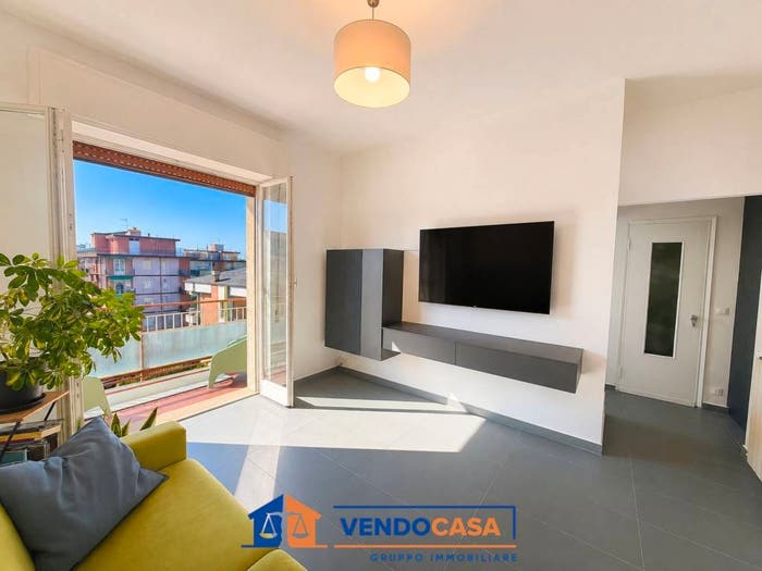Appartamento trilocale in vendita in Via Giardini, Borghetto Santo Spirito