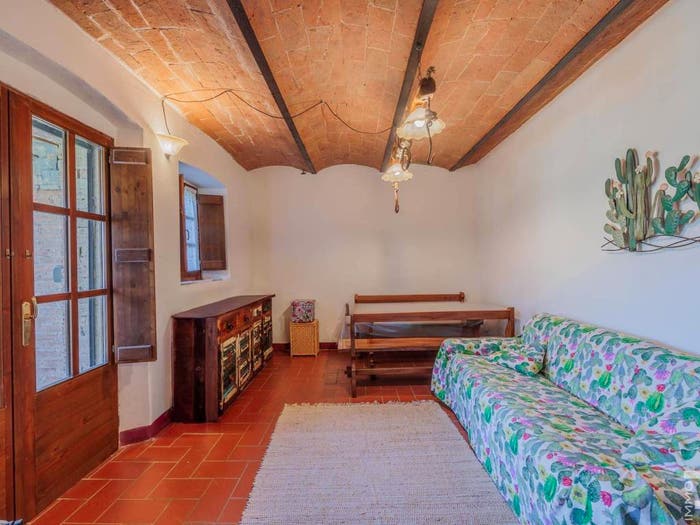 Appartamento trilocale in vendita in Strada Provinciale Poggi del Sasso, Cinigiano