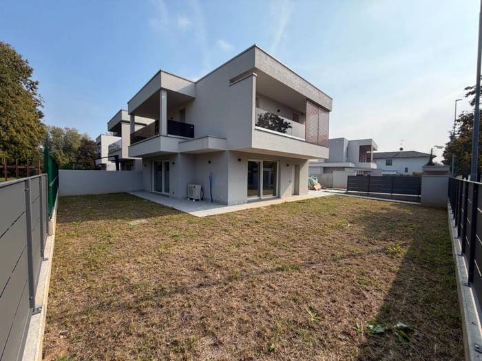 Casa con 5 locali in vendita in Longuelo, Bergamo