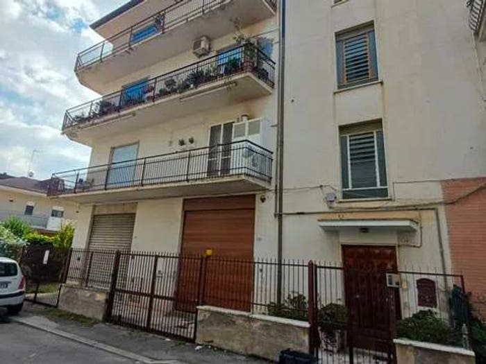Appartamento con 5 locali in vendita in Via Michelangelo Buonarroti, Centro, Fondi