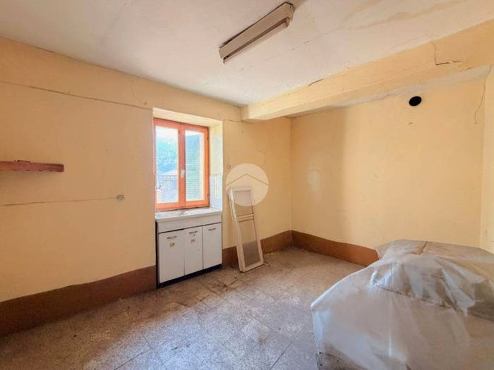 Casa quadrilocale in vendita in Via quattro novembre, Centro, Malonno