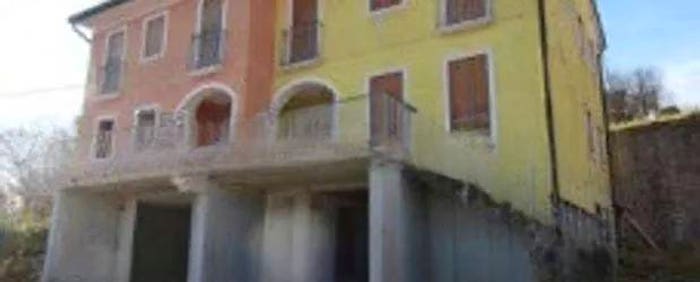 Casa con 6 locali in vendita in Contrà Bertacchi, Lusiana Conco