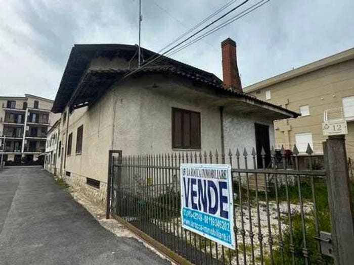 Casa quadrilocale in vendita in Via Napoli No Number, Marzanello, Vairano Patenora