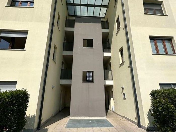 Appartamento bilocale in vendita in via Papa Giovanni XXIII, Centro, Mariano Comense