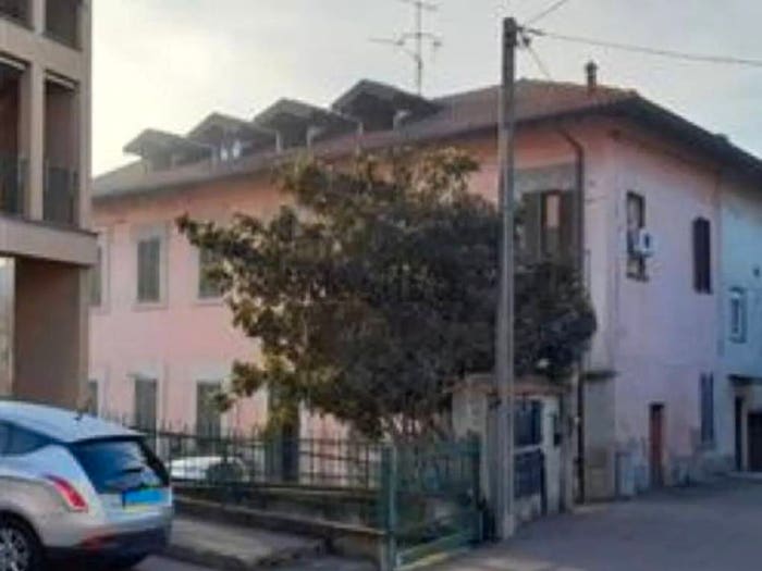 Appartamento bilocale in vendita in Via Fiume, Centro, Ferno