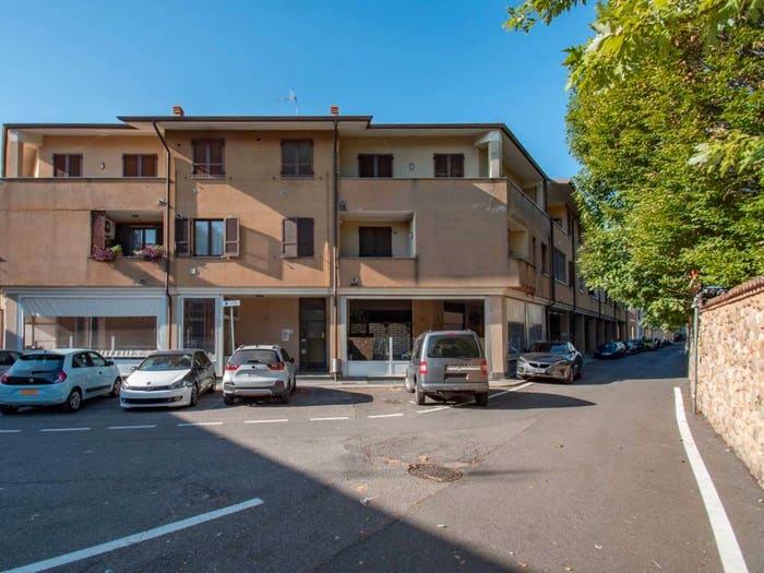 Appartamento trilocale in vendita in Via San Vincenzo, Centro, Rovato